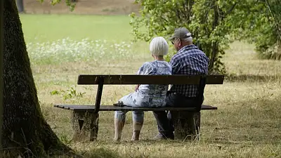Kredyt gotówkowy dla emeryta – warunki i porady 2025