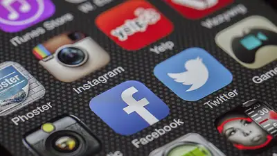 Jak stworzyć ankietę na Instagramie dla doradców finansowych